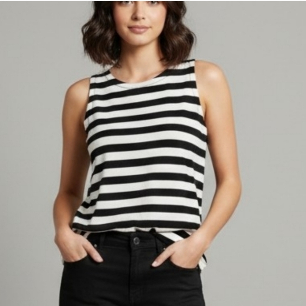 Banana Republic Fitted Black and White Tank Top